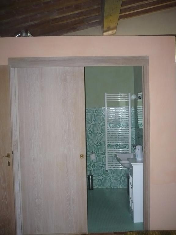 Casa Vacanze "Casale Al Pino" Riparbella Kültér fotó