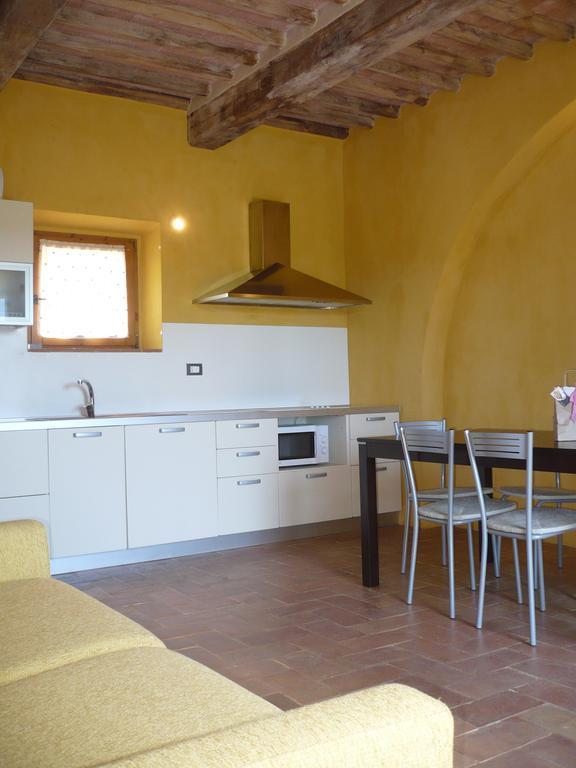 Casa Vacanze "Casale Al Pino" Riparbella Kültér fotó
