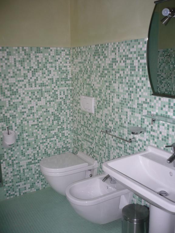 Casa Vacanze "Casale Al Pino" Riparbella Kültér fotó