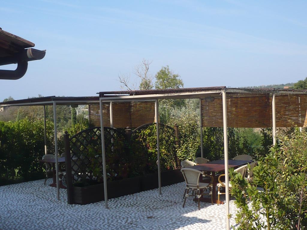 Casa Vacanze "Casale Al Pino" Riparbella Kültér fotó