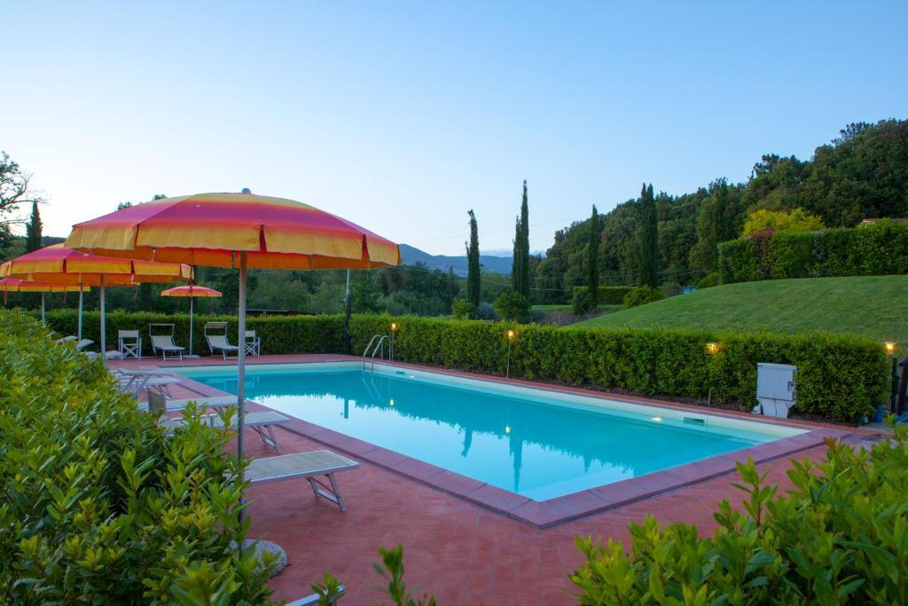 Casa Vacanze "Casale Al Pino" Riparbella Kültér fotó