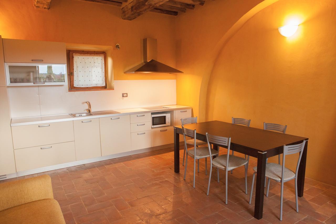 Casa Vacanze "Casale Al Pino" Riparbella Kültér fotó