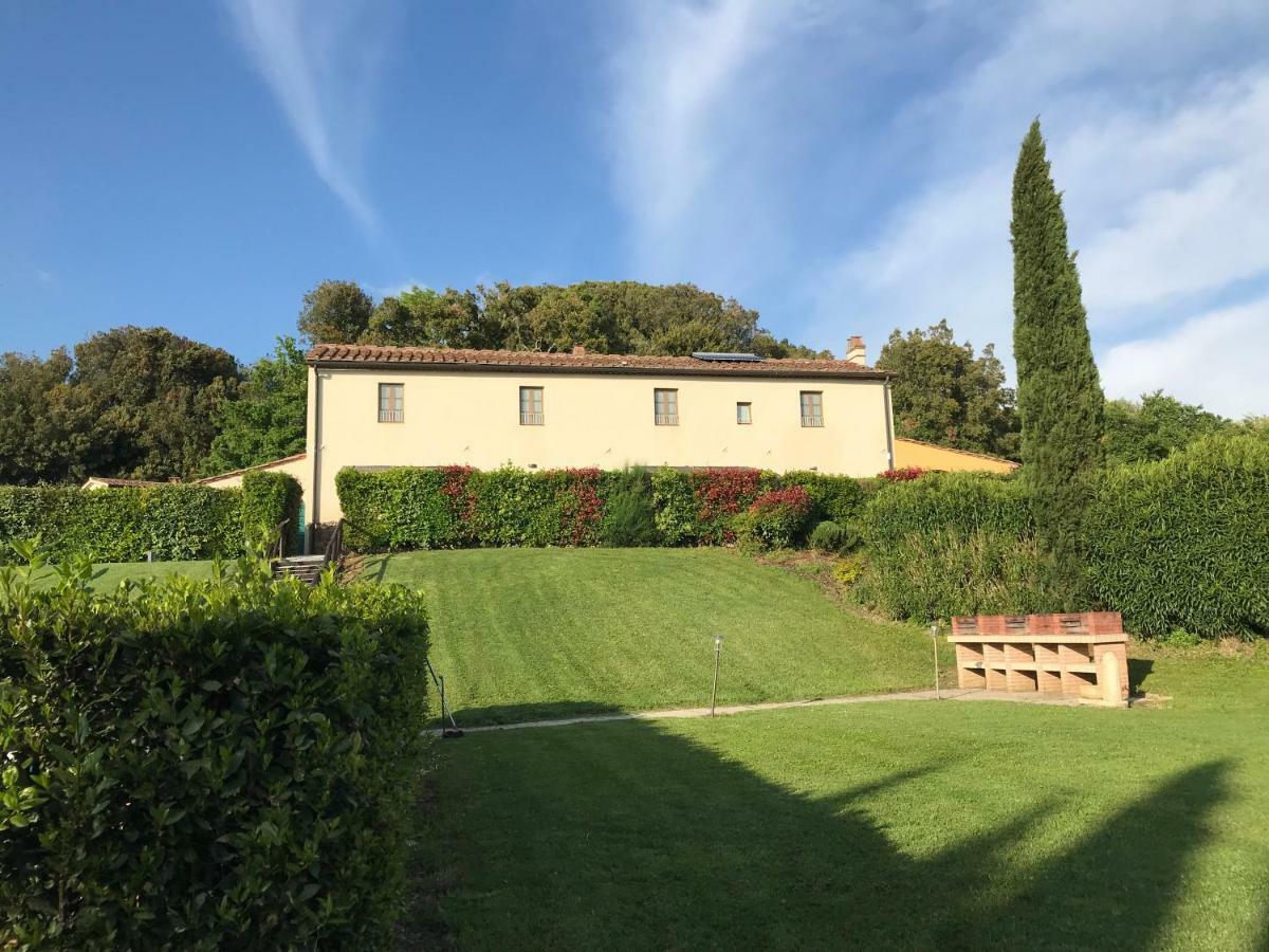 Casa Vacanze "Casale Al Pino" Riparbella Kültér fotó