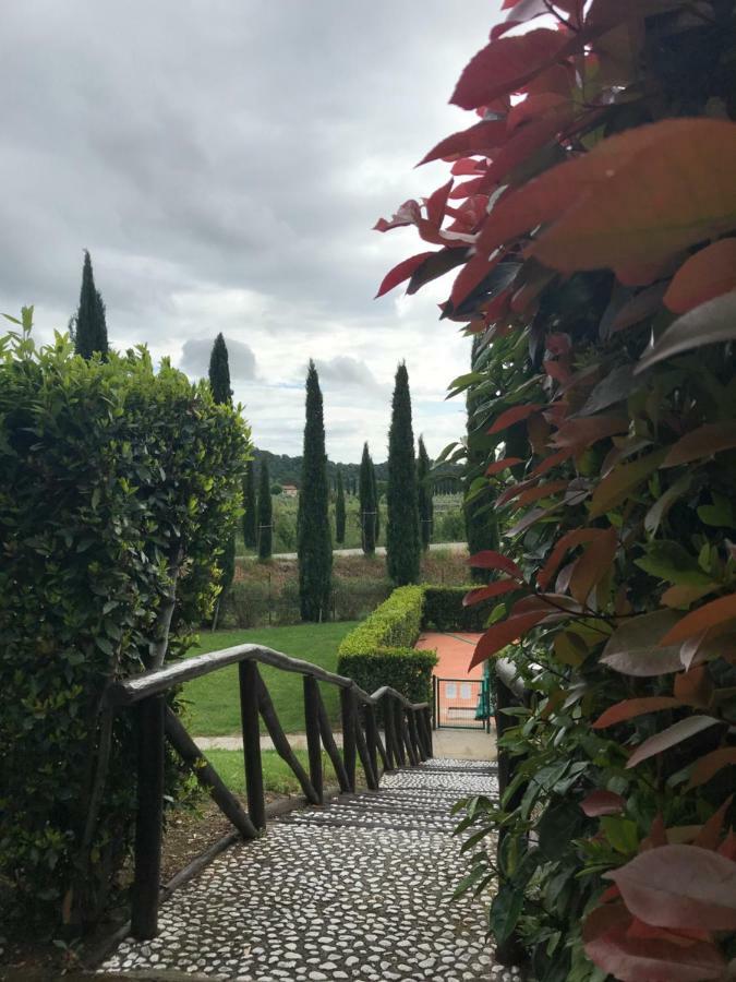 Casa Vacanze "Casale Al Pino" Riparbella Kültér fotó