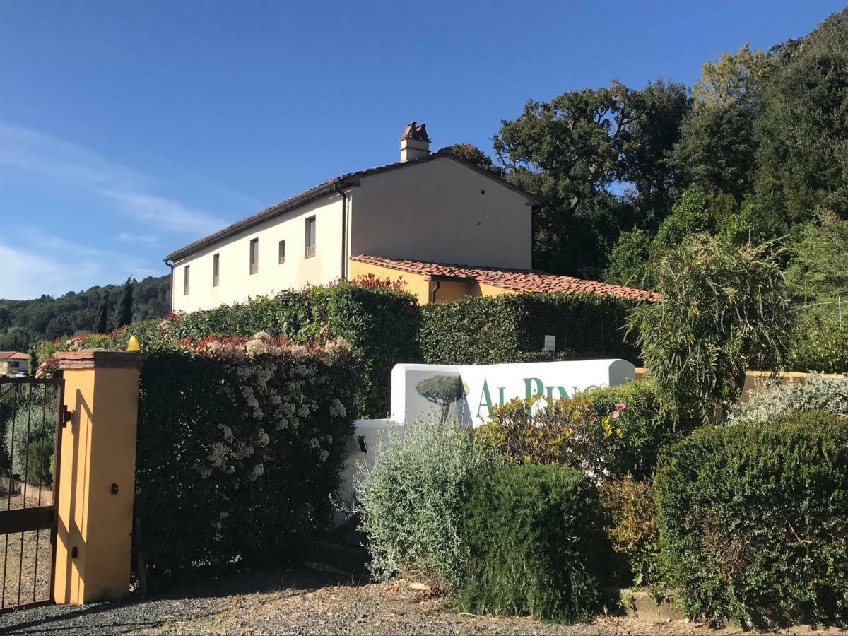 Casa Vacanze "Casale Al Pino" Riparbella Kültér fotó