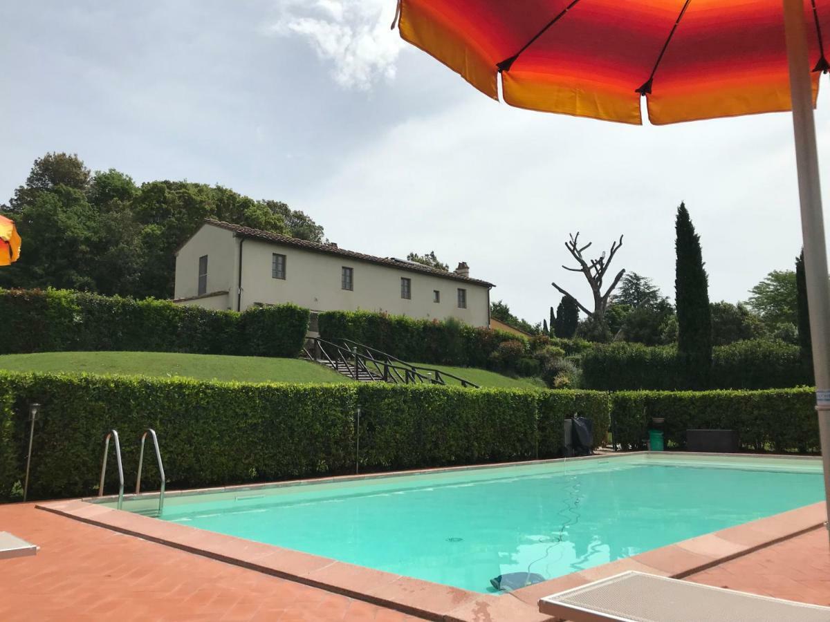 Casa Vacanze "Casale Al Pino" Riparbella Kültér fotó